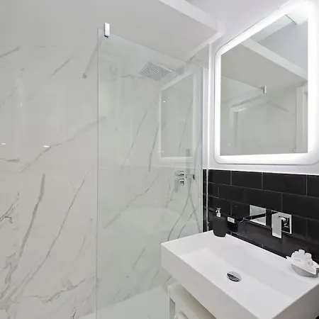 Ostiense Upsidedown * Roma